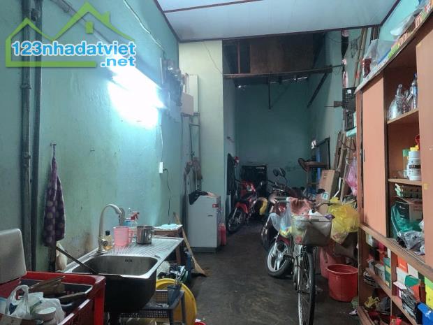 HẺM Ô TÔ QUANG TRUNG - NGAY CHỢ HẠNH THÔNG TÂY- 99M2 - C4 TIỆN XÂY MỚI - XÂY SIÊU PHẨM, - 2
