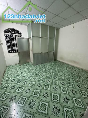 Bán gấp đất tặng nhà 2T, Lưu Hữu Phước 60m2, hẻm rộng, cao ráo, SHR, nhỉnh 3 tỷ. - 1