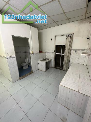 Bán gấp đất tặng nhà 2T, Lưu Hữu Phước 60m2, hẻm rộng, cao ráo, SHR, nhỉnh 3 tỷ. - 2