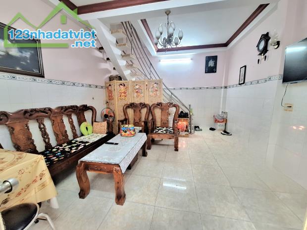 Bán Nhà Riêng 3 Tầng ,Ngang Rộng 8,2m ,Trần Xuân Soạn, Q.7,Giá 4.6 Tỷ. - 4