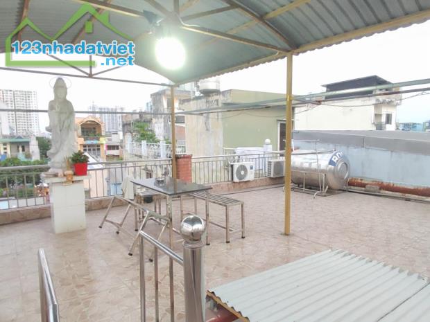 Bán Nhà Riêng 3 Tầng ,Ngang Rộng 8,2m ,Trần Xuân Soạn, Q.7,Giá 4.6 Tỷ.