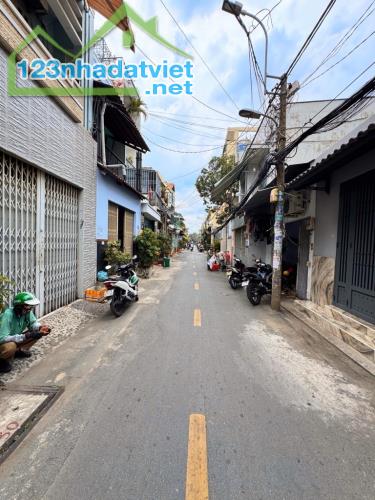 MẶT TIỀN KINH DOANH NGAY MÃ LÒ - GÒ XOÀI, NHÀ 3 TẦNG, 48M2, SỔ ĐẸP, GIÁ NHỈNH 3 TỶ