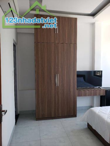 BÁN NHÀ NGHỈ 4 TẦNG - SÁT NGUYỄN TẤT THÀNH - HOÀ MINH - DÒNG TIỀN 50TR/THÁNG - CHỈ 5,X TỶ - 2