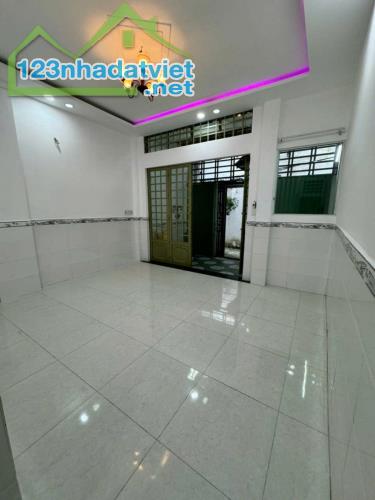 🏠 NHÀ KHU TRUNG TÂM GV - PHAN VĂN TRỊ - GIÁP KDC CITYLAND - DT 56M² - 2 TẦNG LẦU CHỈ 5.X - 3