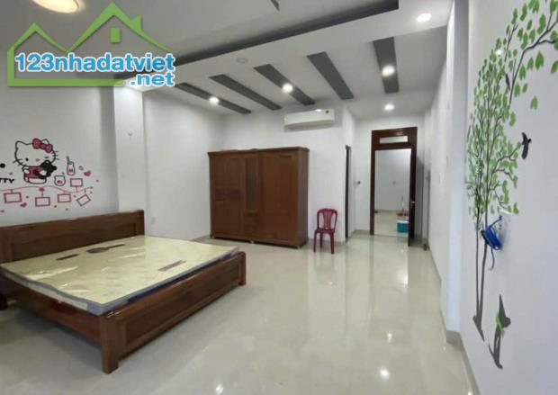 CHO THUÊ NHÀ NGUYÊN CĂN  KINH DOANH KĐT HOÀNG LONG - PHƯỚC LONG GIÁ 13 TRIỆU/ THÁNG - 2