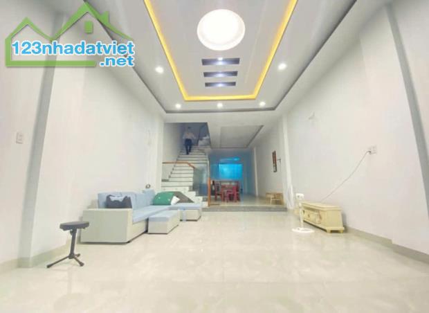 CHO THUÊ NHÀ NGUYÊN CĂN  KINH DOANH KĐT HOÀNG LONG - PHƯỚC LONG GIÁ 13 TRIỆU/ THÁNG