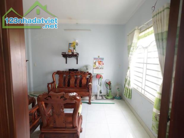 Giảm 600tr Nhà 3 tầng HXT TL37 Q12, 53m2, 10.5x5m chỉ 4.x tỷ - 1
