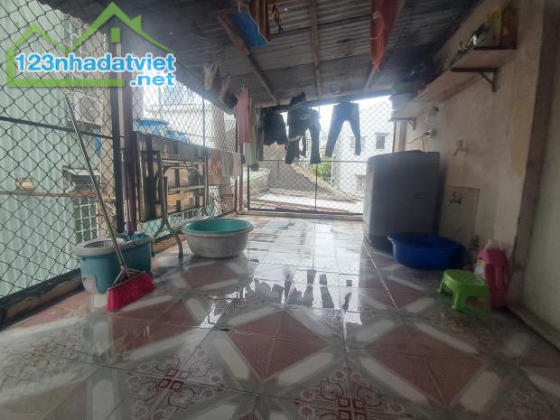 ► Sát MT Lý Thường Kiệt, Lô Góc kiệt Rộng, 45m2, 2 tầng, cứng sạch, hơn 3 tỷ - 4