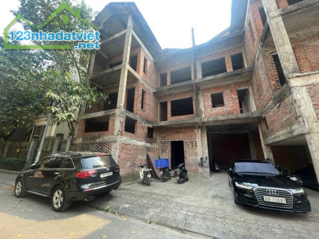 BIỆT THỰ XÂY THÔ 2 THOÁNG 40 TỶ 95m 4 TẦNG MT 8m VỈA HÈ 3 Ô TÔ TRÁNH VÕ CHÍ CÔNG TÂY HỒ - 2