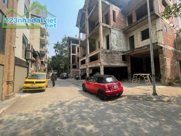 BIỆT THỰ XÂY THÔ 2 THOÁNG 40 TỶ 95m 4 TẦNG MT 8m VỈA HÈ 3 Ô TÔ TRÁNH VÕ CHÍ CÔNG TÂY HỒ - 3