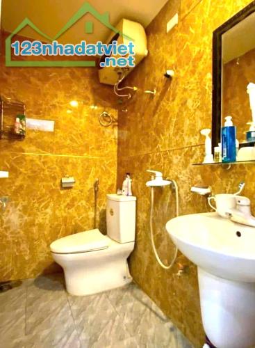 ❇CHO THUÊ NHÀ PHỐ ĐỘI CẤN, BA ĐÌNH 55 M2, 3 TẦNG, MT 4.5M, 4 PHÒNG NGỦ, 3VS, GẦN PHỐ