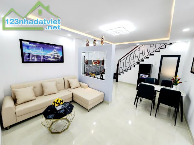 CĂN GÓC 2 TẦNG 2MT HẺM HƯƠNG ĐIỀN 49M2, 4PN, GIÁ CHỈ 3,1 TỶ - 4