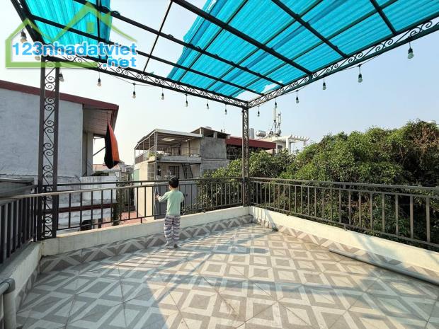 Bán nhà 3 tầng Phạm Hữu Điều,Lê Chân.39m2.mặt tiền 3,8m.Ngõ Nông.Nhà 2 mặt ngõ.Chỉ 2,2 tỷ
