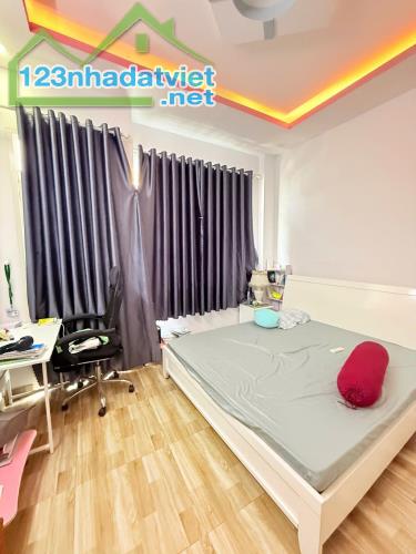 BÁN NHÀ MT Nguyễn Hữu Tiến, Tân Thạnh 4 tầng 68m2 (4x17). Nhà đẹp ở ngay. Giá chỉ 14,8 tỷ. - 1