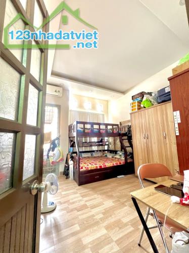 SIÊU PHẨM 3 TẦNG NGAY TÂY THẠNH TÂN PHÚ - HẺM XE HƠI 5M THÔNG - 48M2 (4x12) - CHỈ HƠN 5 TỶ - 1