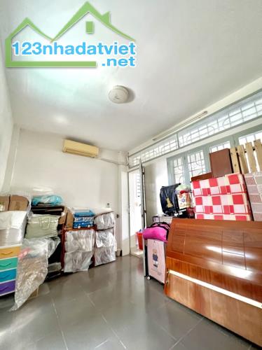 SIÊU PHẨM 3 TẦNG NGAY TÂY THẠNH TÂN PHÚ - HẺM XE HƠI 5M THÔNG - 48M2 (4x12) - CHỈ HƠN 5 TỶ - 2