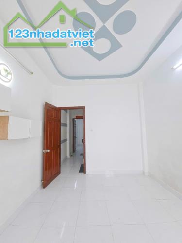 Bán nhà 3 tầng đường Mễ Cốc q8 - 5