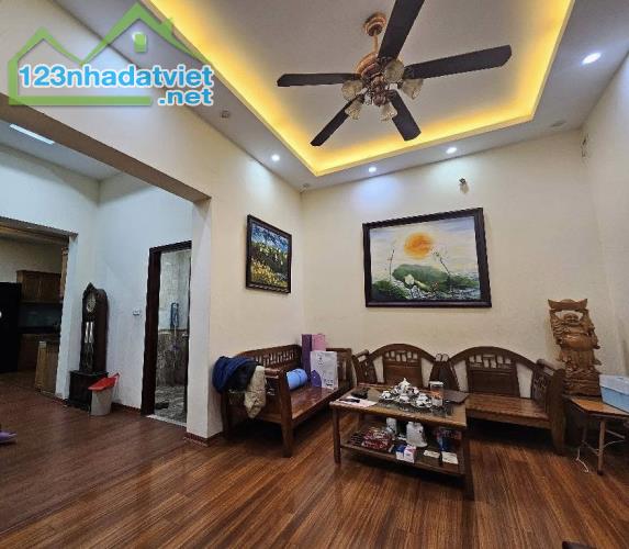 Bán nhà gần Hồ - GARA, Xuân La thông Lạc Long Quân. Diện tích 93m². Giá nhỉnh 31 tỷ. - 4