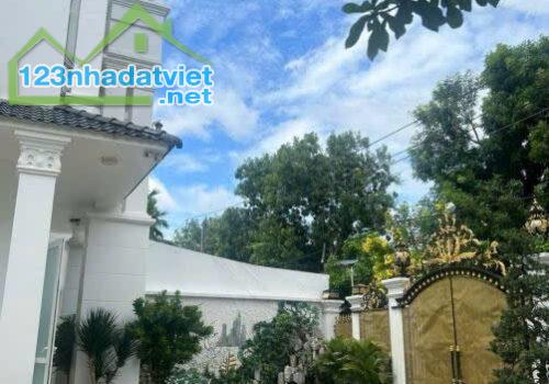 Bán Biệt thự sân vườn siêu vip trung tâm Cồn Khương, Ninh Kiều, Cần Thơ. - 1