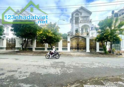 Bán Biệt thự sân vườn siêu vip trung tâm Cồn Khương, Ninh Kiều, Cần Thơ. - 3