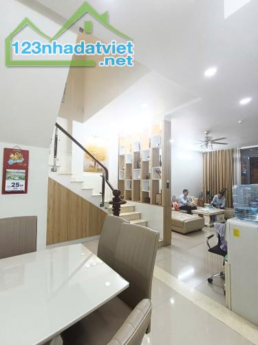 Bán nhà Lê Văn Sỹ P14 Quận 3, 80m2, HXH, 4 tầng, giá chỉ 14,5 tỷ TL - 4
