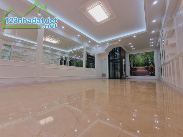 HIẾM, LÔ GÓC, KINH DOANH, VỈA HÈ RỘNG Q. CẦU GIẤY, DT 90m x 5T, NHỈNH 30 TỶ - 3