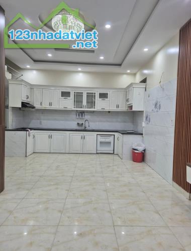Bán  nhà Tô Hiệu, Trại Cau, Lê Chân, Hải Phòng. 3 tầng, 44m2, 2,68 tỷ. Ngang 6,8m, t2 - 3