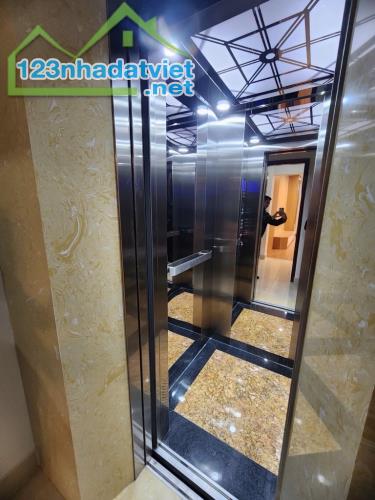 Bán nhà Xuân Phương, thang máy, ô tô qua nhà, ngõ thông, gần phố. Nội thất gỗ đẹp - 1