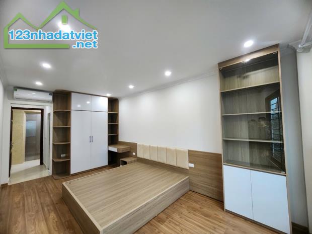Bán nhà Xuân Phương, thang máy, ô tô qua nhà, ngõ thông, gần phố. Nội thất gỗ đẹp - 2