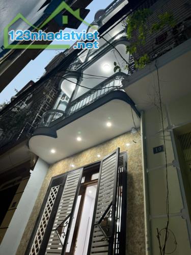 Bán nhà 5 tầng, nội thất đẹp, có thang máy, ô tô đỗ cửa phố Kim Đồng, Giáp Bát, Hoàng Mai
