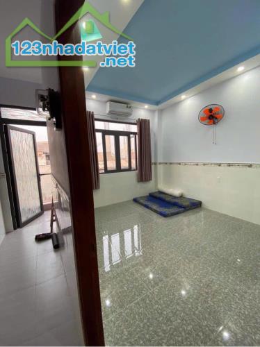 Bán Nhà HXH 4.5m Mặt Tiền Âu Dương Lân, P.3, Q.8 - 4.89x22.51m - 10.5 Tỷ - 4