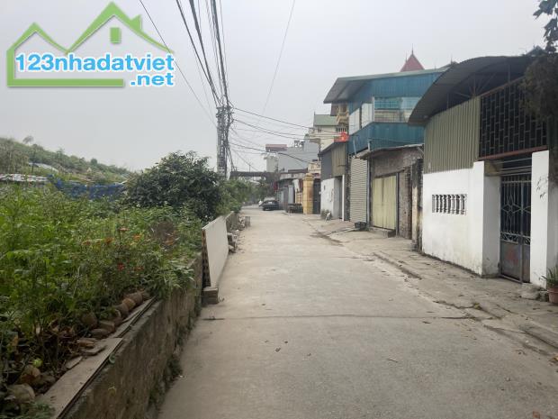 MẶT ĐƯỜNG Ô TÔ TRÁNH - KINH DOANH - NHỎ TIỀN - 1