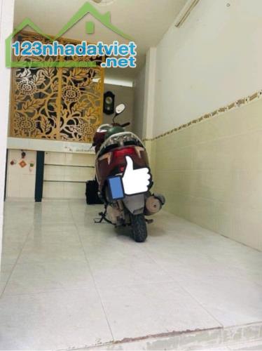 BÁN NHÀ RIÊNG TẠI ĐƯỜNG TRẦN VĂN ĐANG, QUẬN 3 , TP.HCM, DIỆN TÍCH 28.7m2, GIÁ 4.75 TỶ - 5