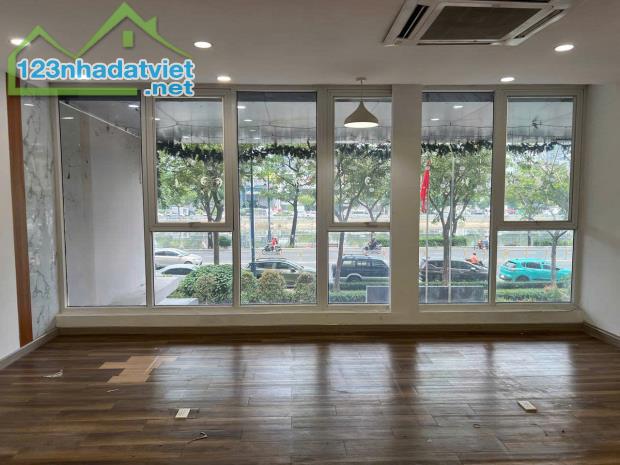 CHO THUE VAN PHONG QUAN 4_75M2 THOANG MAT - 3