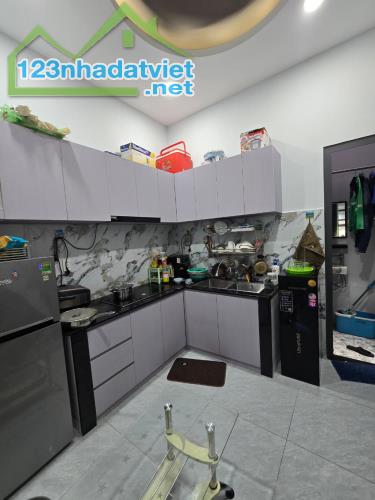 HẺM XE HƠI THÔNG, 51M2, 2 TẦNG, BỜ BAO TÂN THẮNG GIÁ 5.2 TỶ - 1