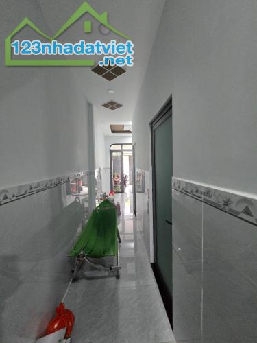 HẺM XE HƠI THÔNG, 51M2, 2 TẦNG, BỜ BAO TÂN THẮNG GIÁ 5.2 TỶ - 3