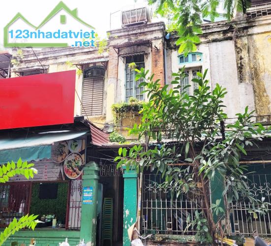 Bán Nhà Mặt Phố Núi Trúc, Ba Đình, DT 189m2 x MT:9.1m. Giá Rẻ.