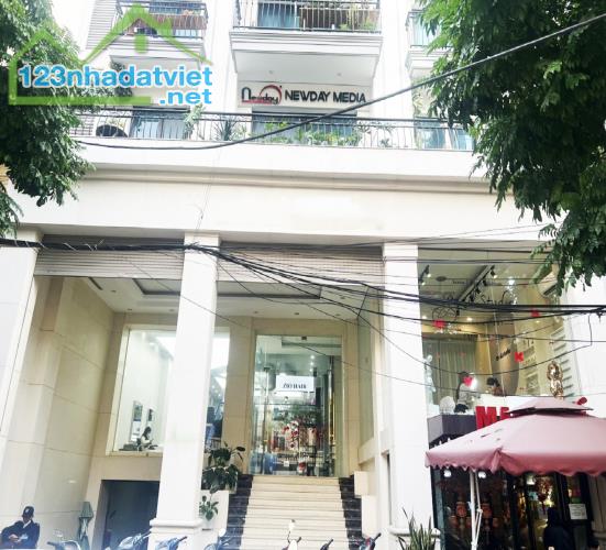 Bán Nhà Mặt Phố Phan Đình Phùng, Ba Đình DT 235m2 x 10T, MT:12m, Giá Rẻ.