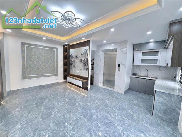 * THANH XUÂN, HƠN 8 TỶ, NHÀ 6 TẦNG, THANG MÁY, ÔTÔ QUA NHÀ. - 4
