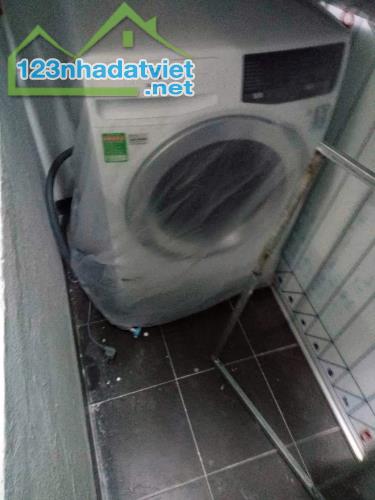 Cho thuê căn hộ tại Ruby phúc lợi 75m2 3pn2wc giá 8 triệu - 1