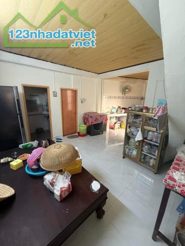 DIỆN TÍCH KHỦNG 100M -CHỈ 5TỶ HƠN. CÁCH MẶT TIỀN HUỲNH TẤN PHÁT 20M QUÁ NGON-P.PHÚ THUẬN