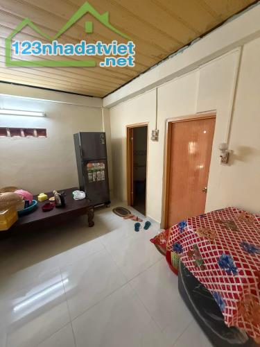 DIỆN TÍCH KHỦNG 100M -CHỈ 5TỶ HƠN. CÁCH MẶT TIỀN HUỲNH TẤN PHÁT 20M QUÁ NGON-P.PHÚ THUẬN - 1