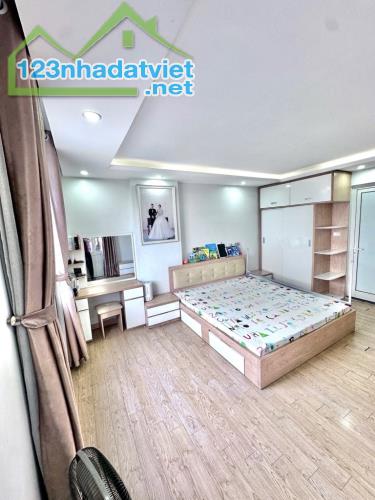 Bán cc CT 1B  Thạch Bàn , Long Biên 100 m Giá 4,95 tỉ ( có TL chút xíu) - 1