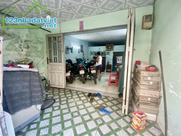 Bán Nhà Mặt Tiền Nhánh Song Hành, 66m2, 2 Tầng, Đường 6m xe hơi ngủ trong nhà.