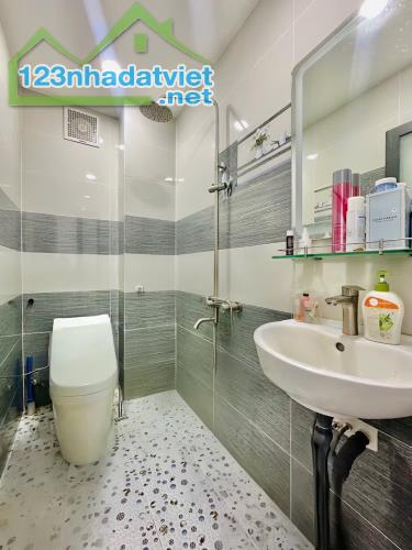 Bán nhà đẹp 3 tầng ở liền, hẻm 551 Lê Văn Khương, 4.1x18, hẻm 7m, giá 4,3 tỷ - 4