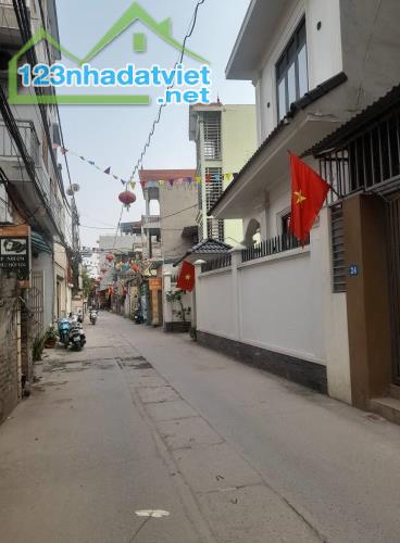 Siêu rẻ, ô tô đỗ cạnh, Vạn Phúc, Thanh Trì 53m2 giá 2.7 tỷ