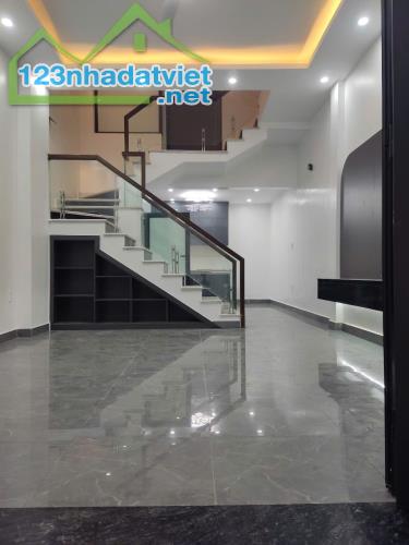 Bán nhà 4 tầng sạch đẹp ngõ nông đường Thiên Lôi - 4