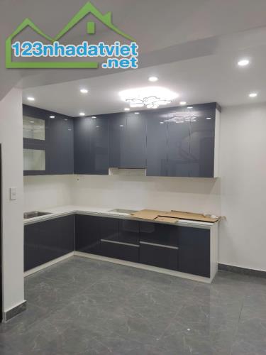 Bán nhà 4 tầng sạch đẹp ngõ nông đường Thiên Lôi - 3