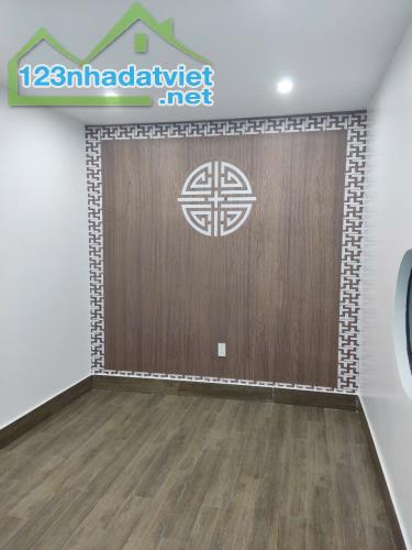 Bán nhà 4 tầng sạch đẹp ngõ nông đường Thiên Lôi