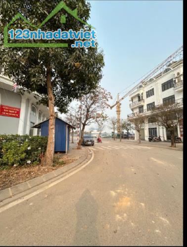 Liền kề 319 Cổ Loa 70m2x4T, đường rộng đẹp, vỉa hè, K doanh, văn phòng, 11 tỷ 0976285499